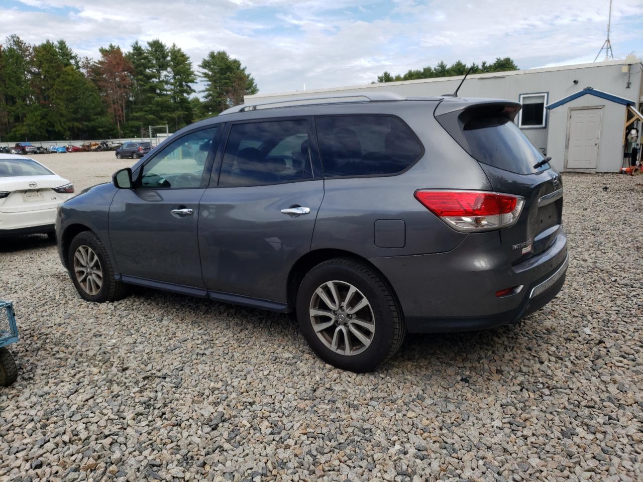 2016 Nissan Pathfinder S - Фото 2