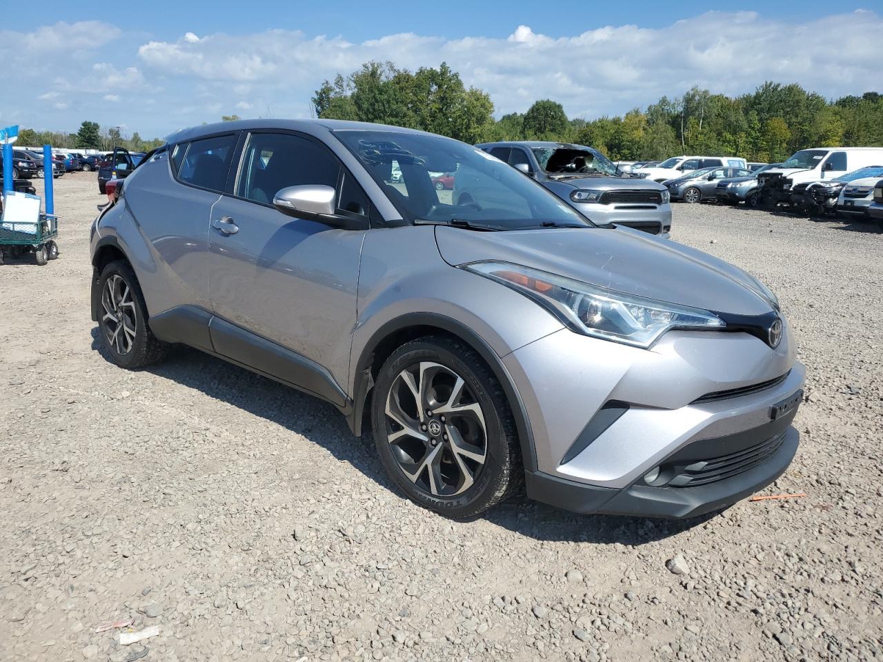 2018 Toyota C-Hr Xle - Image 4