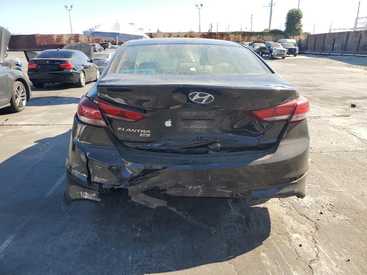 2018 Hyundai Elantra Se - Фото 6
