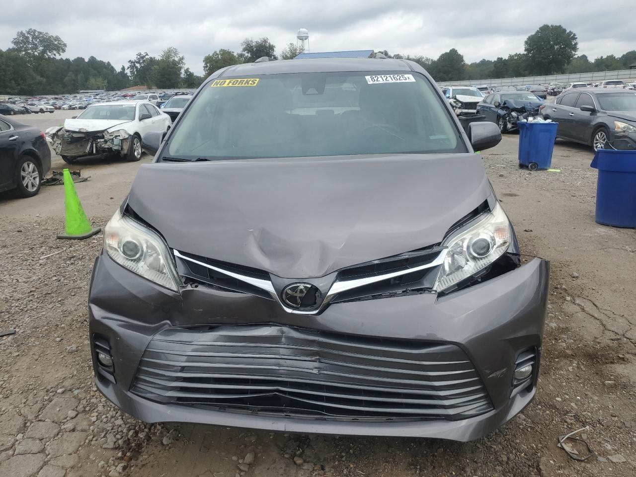 2019 Toyota Sienna Xle - Image 5