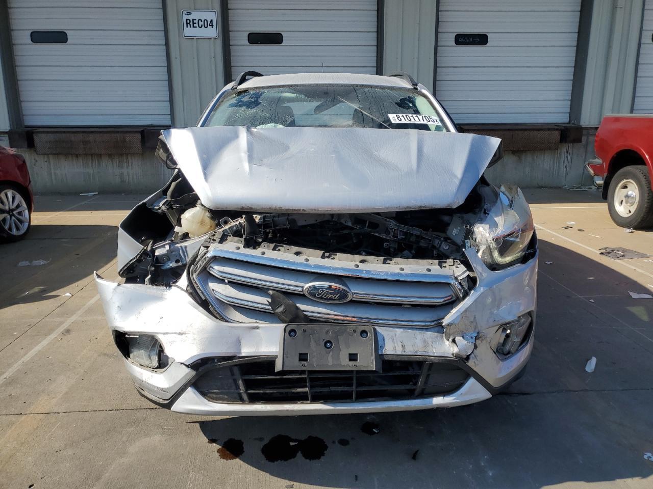 2019 Ford Escape Sel - Фото 5