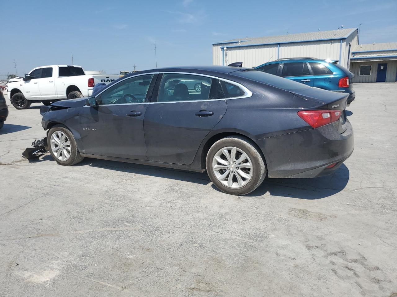 2023 Chevrolet Malibu Lt - Image 2