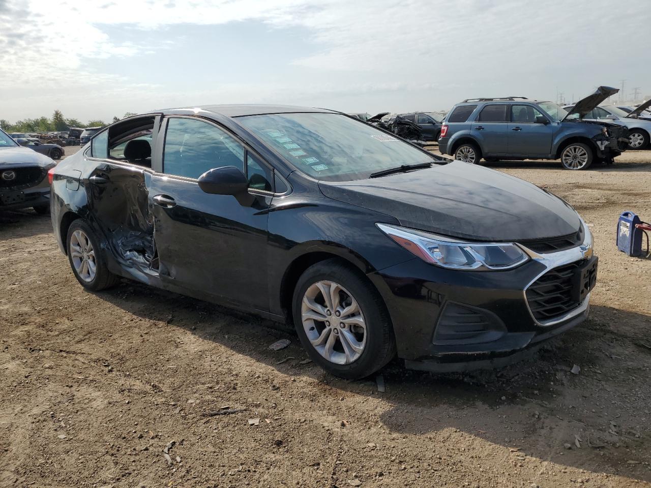 2019 Chevrolet Cruze Ls - Фото 4