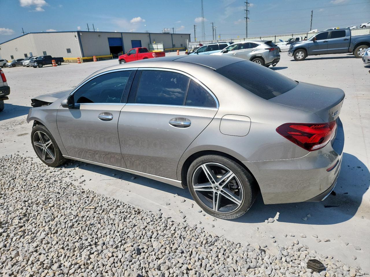 2019 Mercedes-Benz A 220 4Matic - Фото 2