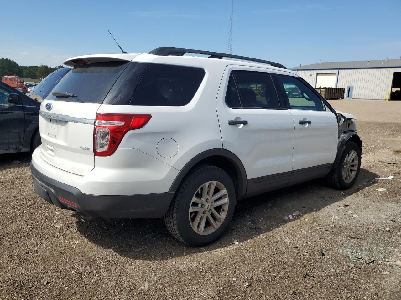2015 Ford Explorer - Image 3