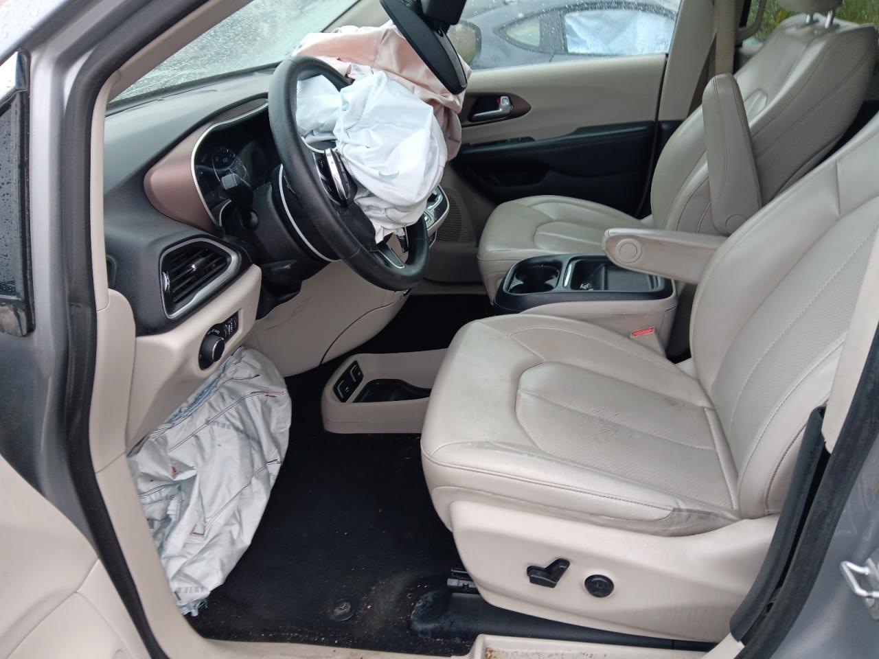 2021 Chrysler Voyager Lxi - Фото 7