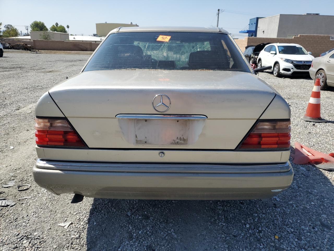 1995 Mercedes-Benz E 300D - Image 6