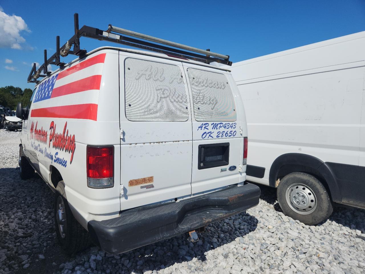 2013 Ford Econoline E250 Van - Фото 2