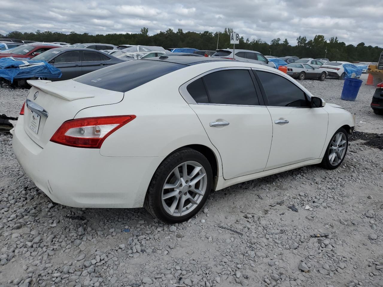 2009 Nissan Maxima S - Фото 3
