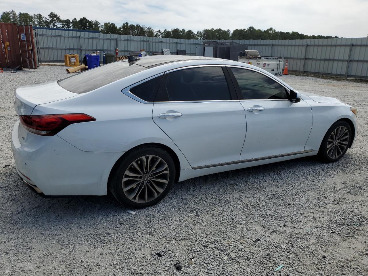 2015 Hyundai Genesis 3.8L - Фото 3