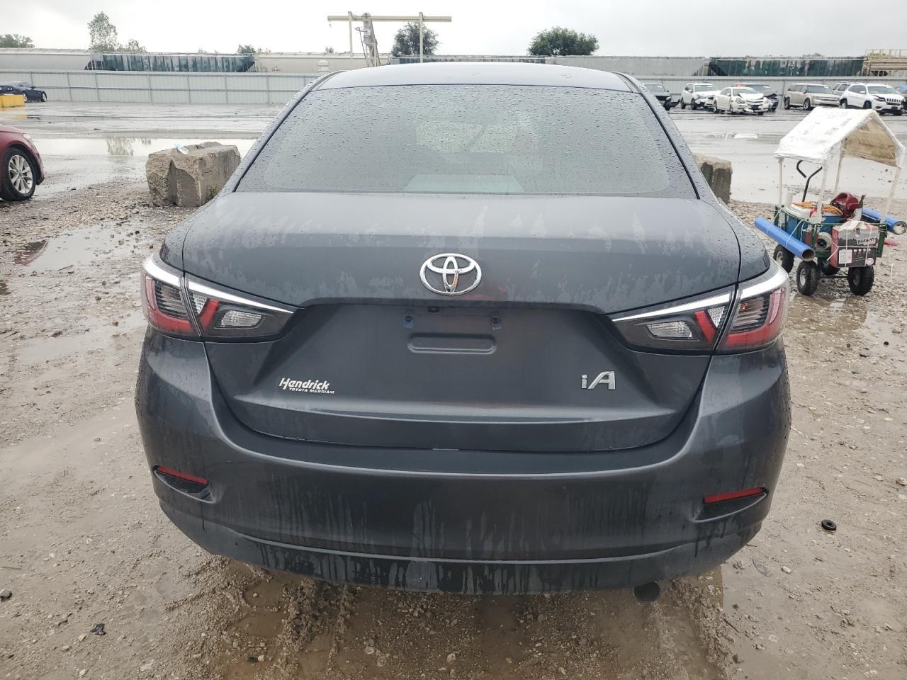2018 Toyota Yaris Ia - Фото 6