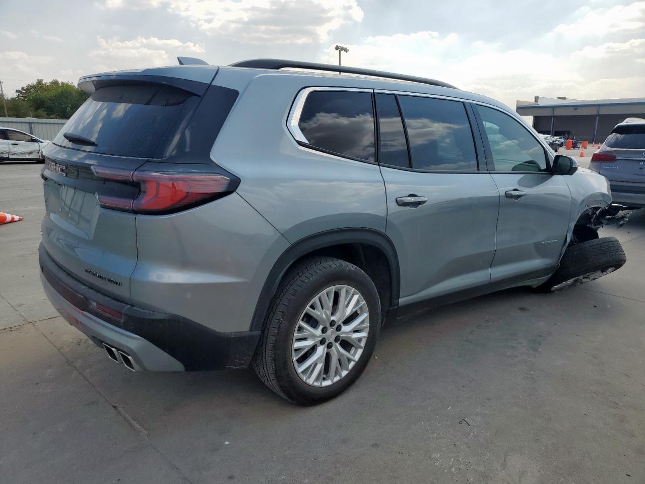 2025 GMC Acadia Elevation - Фото 3