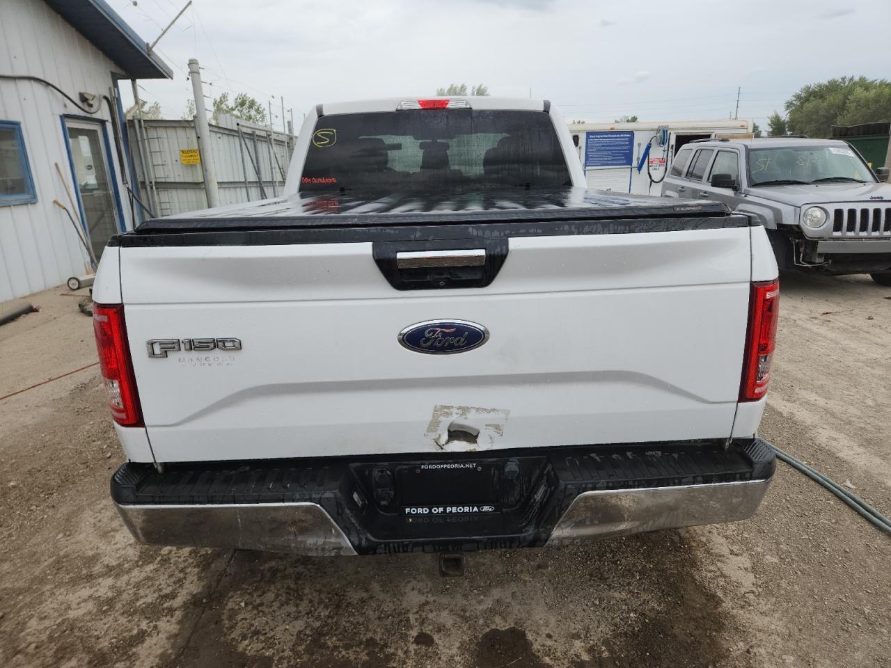 2015 Ford F150 Super Cab - Фото 6