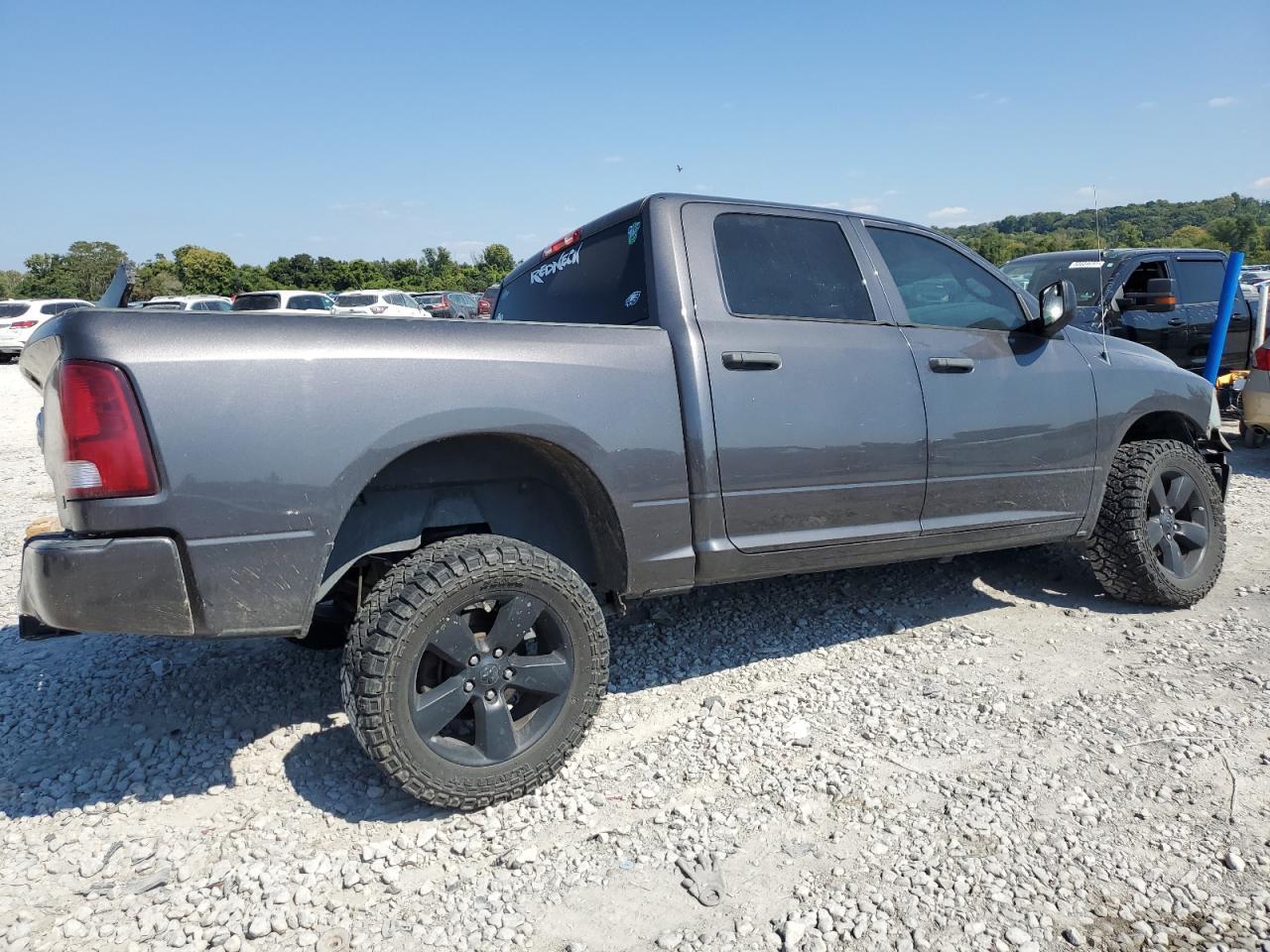 2016 Ram 1500 St - Image 3