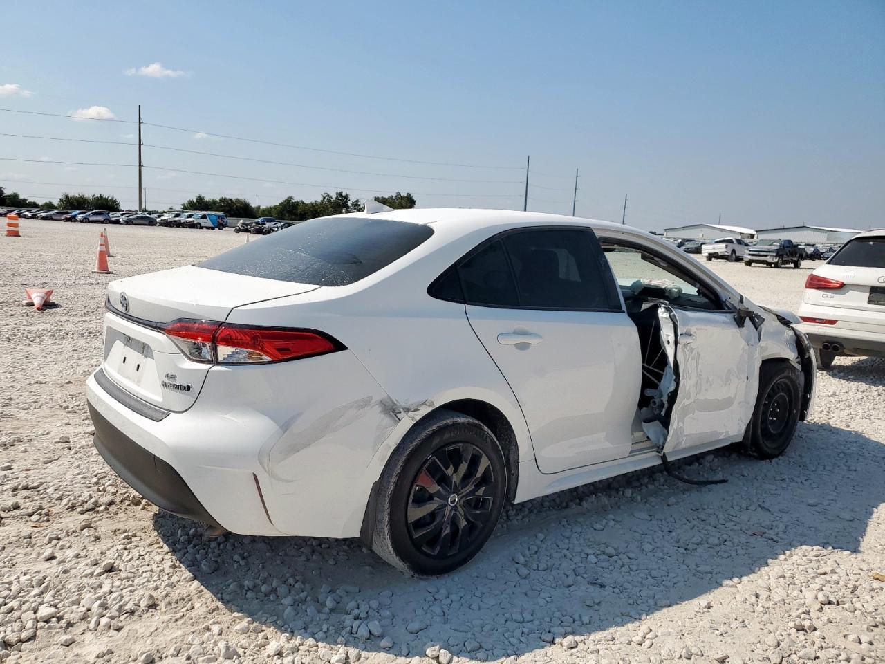 2024 Toyota Corolla Le - Image 3