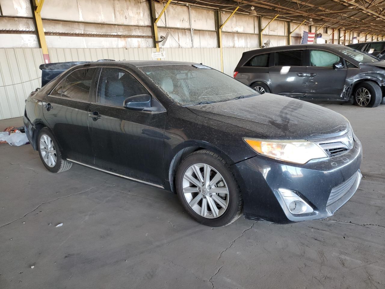 2013 Toyota Camry L - Фото 4