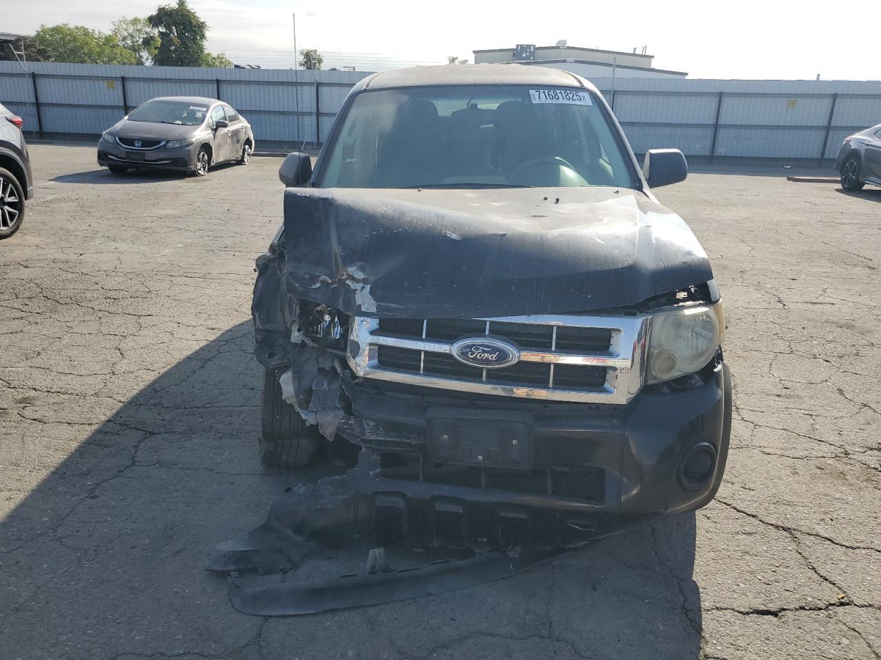 2011 Ford Escape Xls - Фото 5