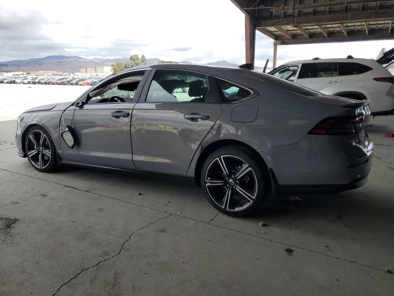 2025 Honda Accord Hybrid Sport - Фото 2