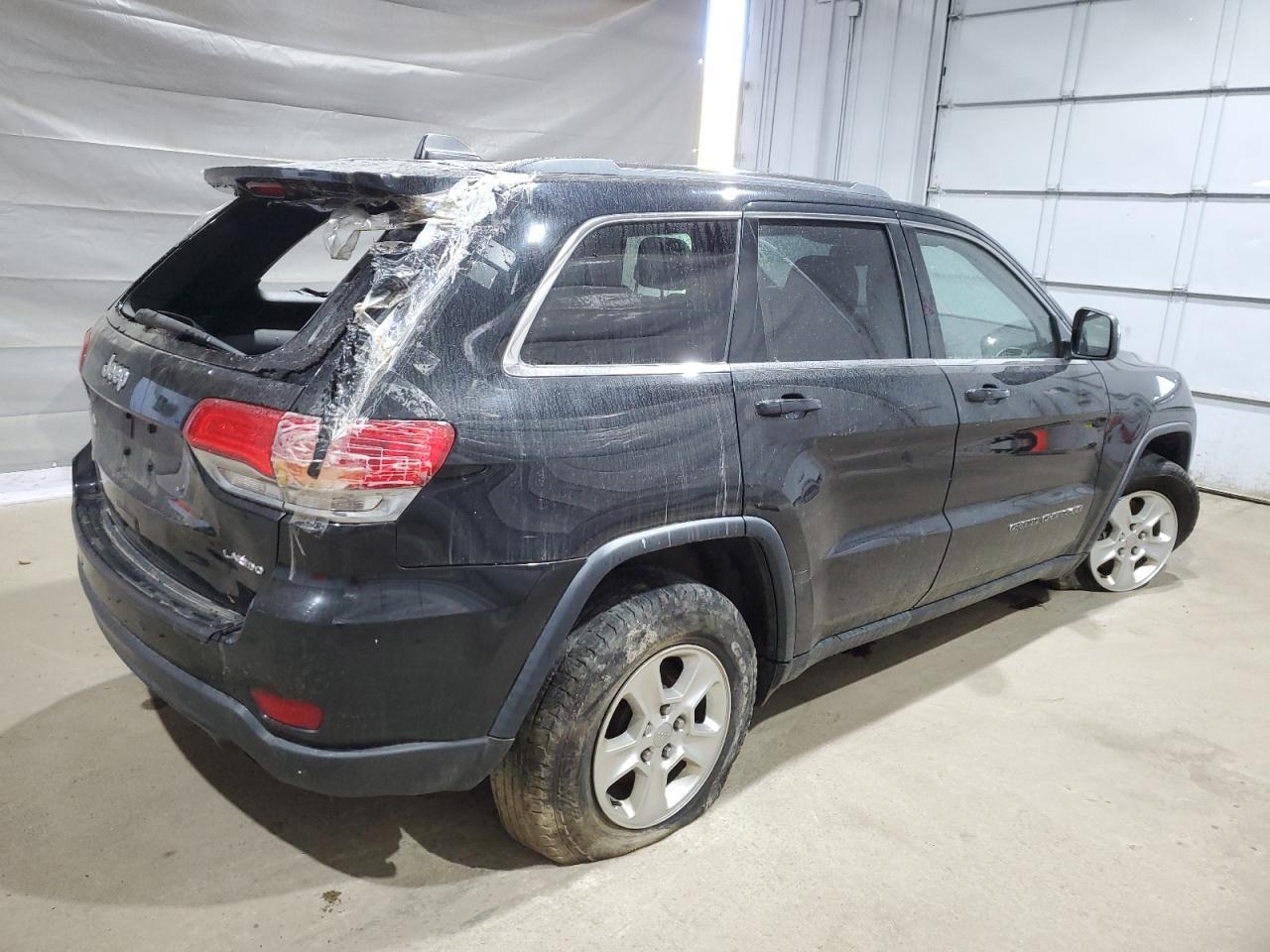 2017 Jeep Grand Cherokee Laredo - Image 3