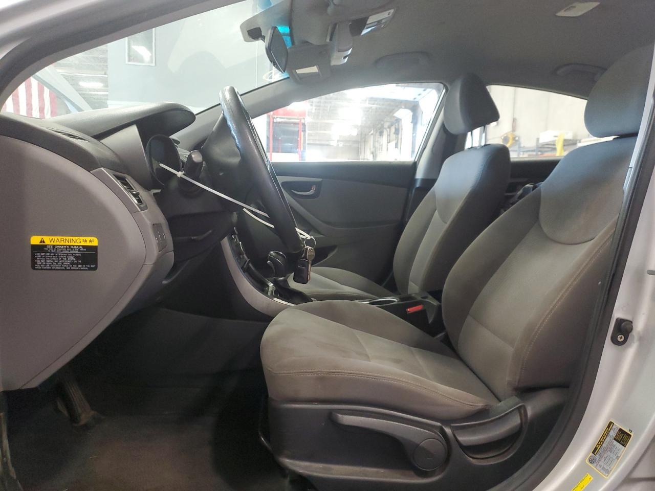 2014 Hyundai Elantra Se - Image 7