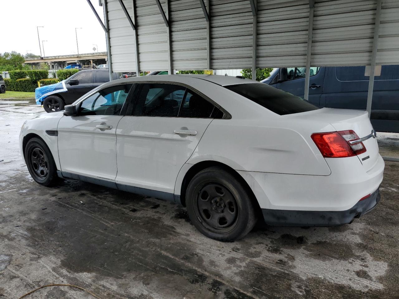 2014 Ford Taurus Police Interceptor - Image 2