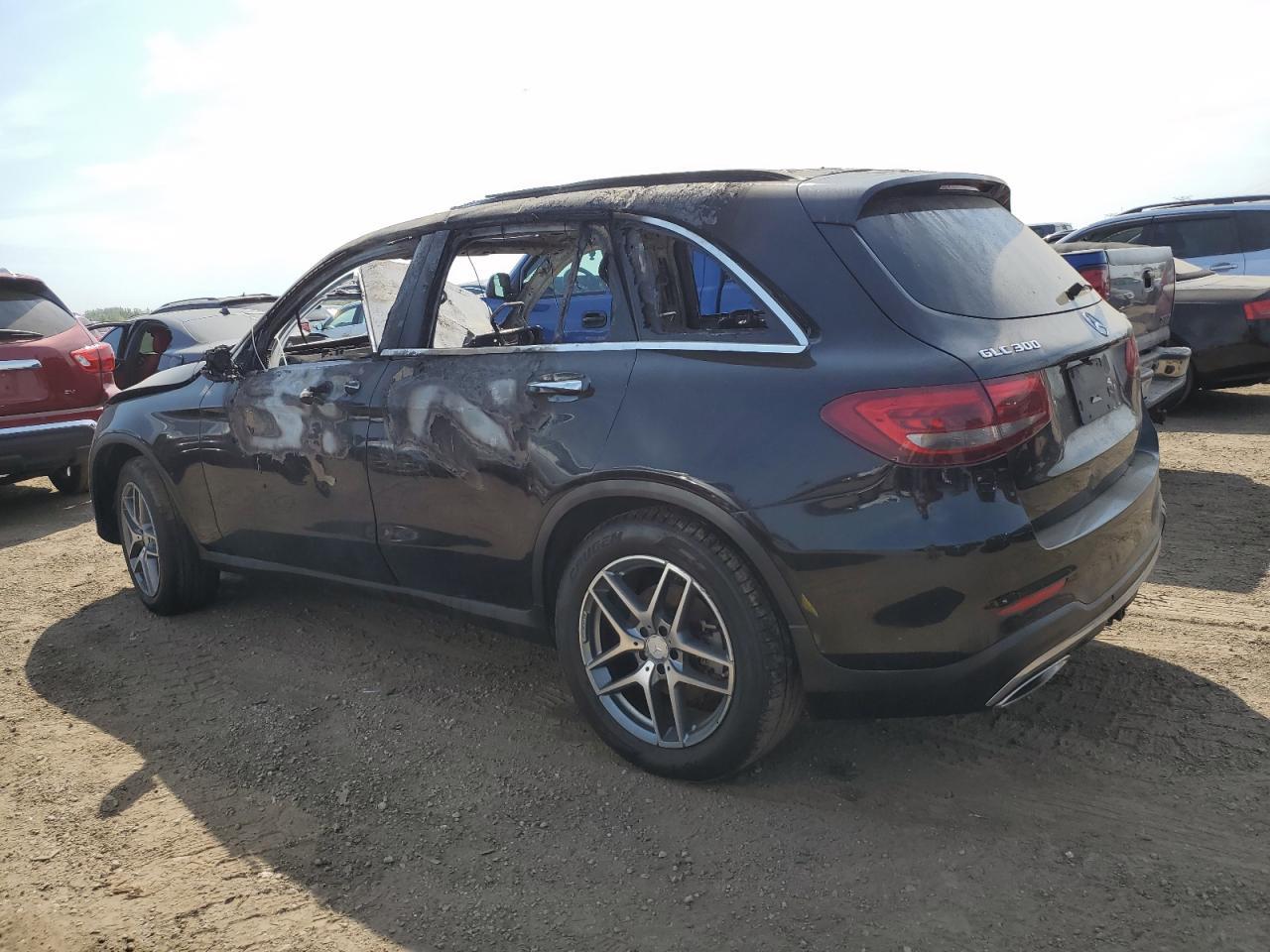 2017 Mercedes-Benz Glc 300 4Matic - Фото 2