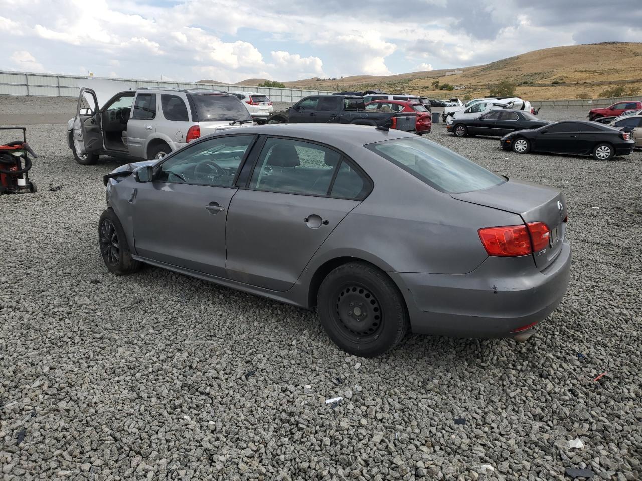 2012 Volkswagen Jetta Se - Фото 2