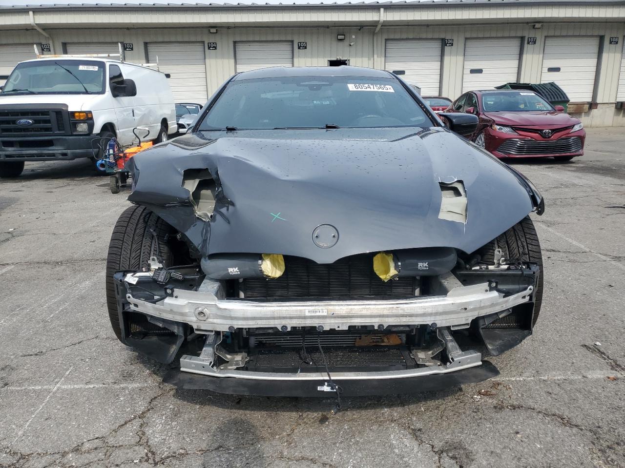 2020 BMW M8 - Фото 5