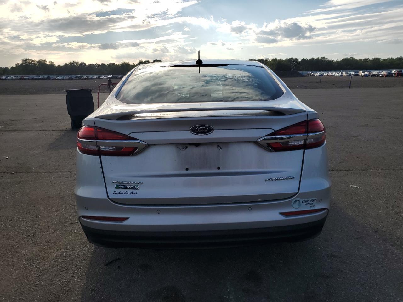 2019 Ford Fusion Titanium - Image 6