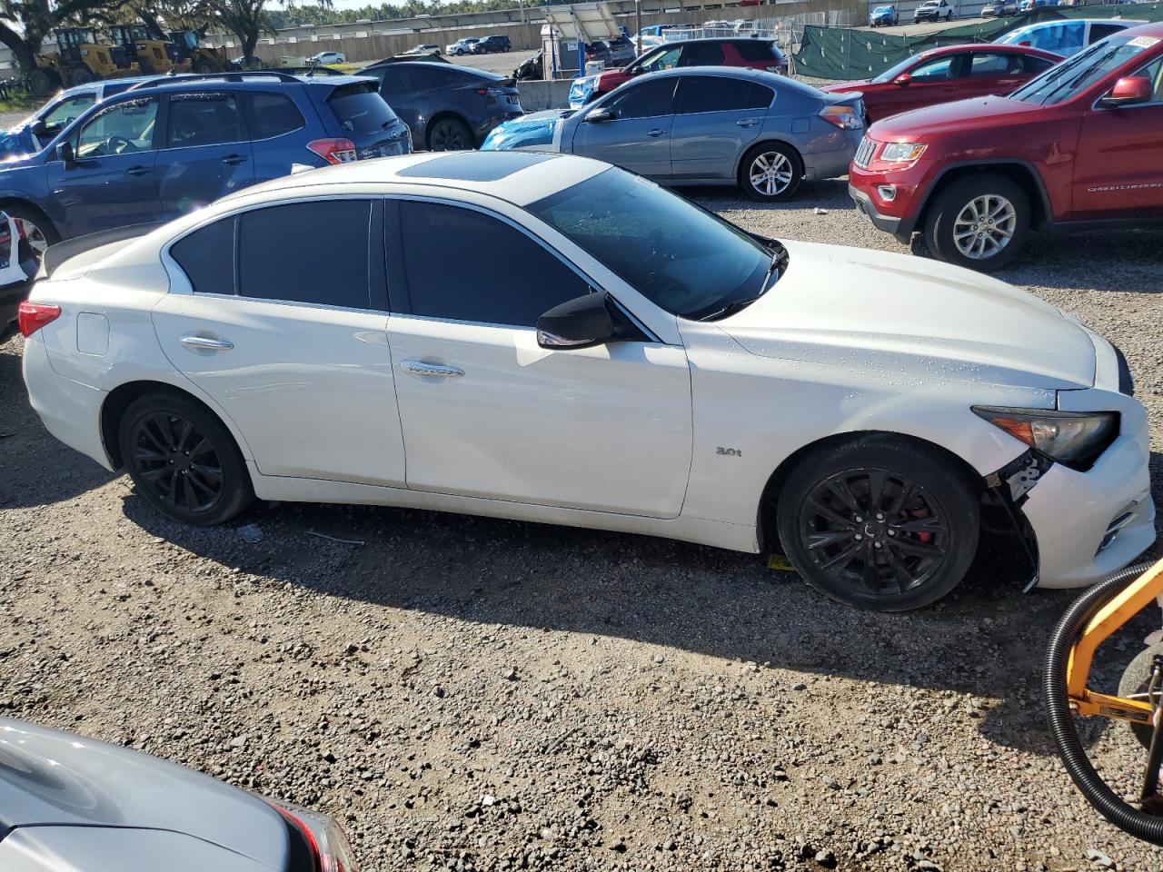 2017 Infiniti Q50 Premium - Фото 4