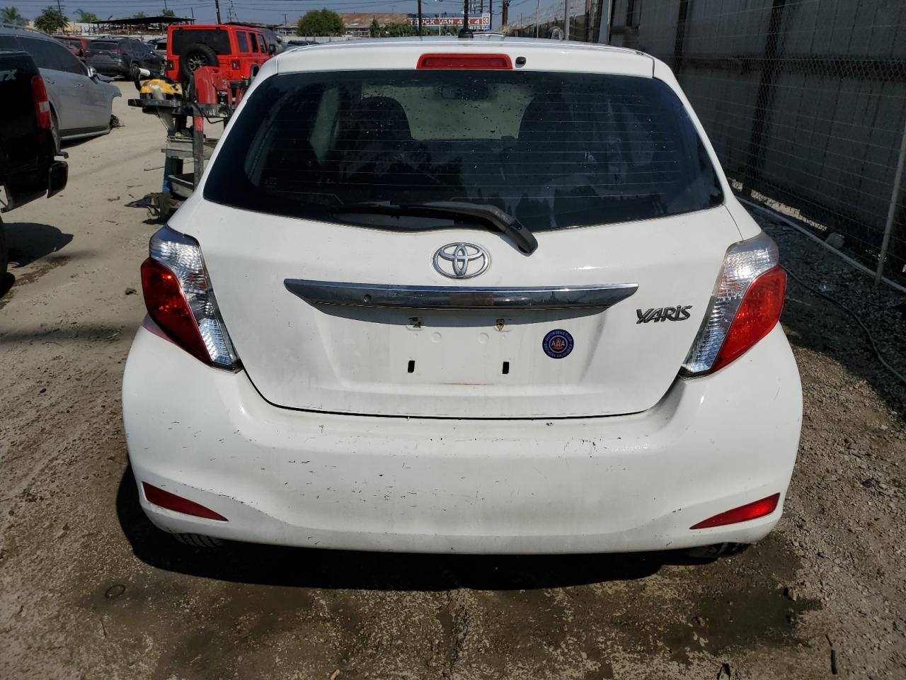 2014 Toyota Yaris - Image 6