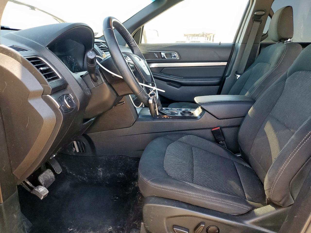 2019 Ford Explorer Xlt - Фото 7