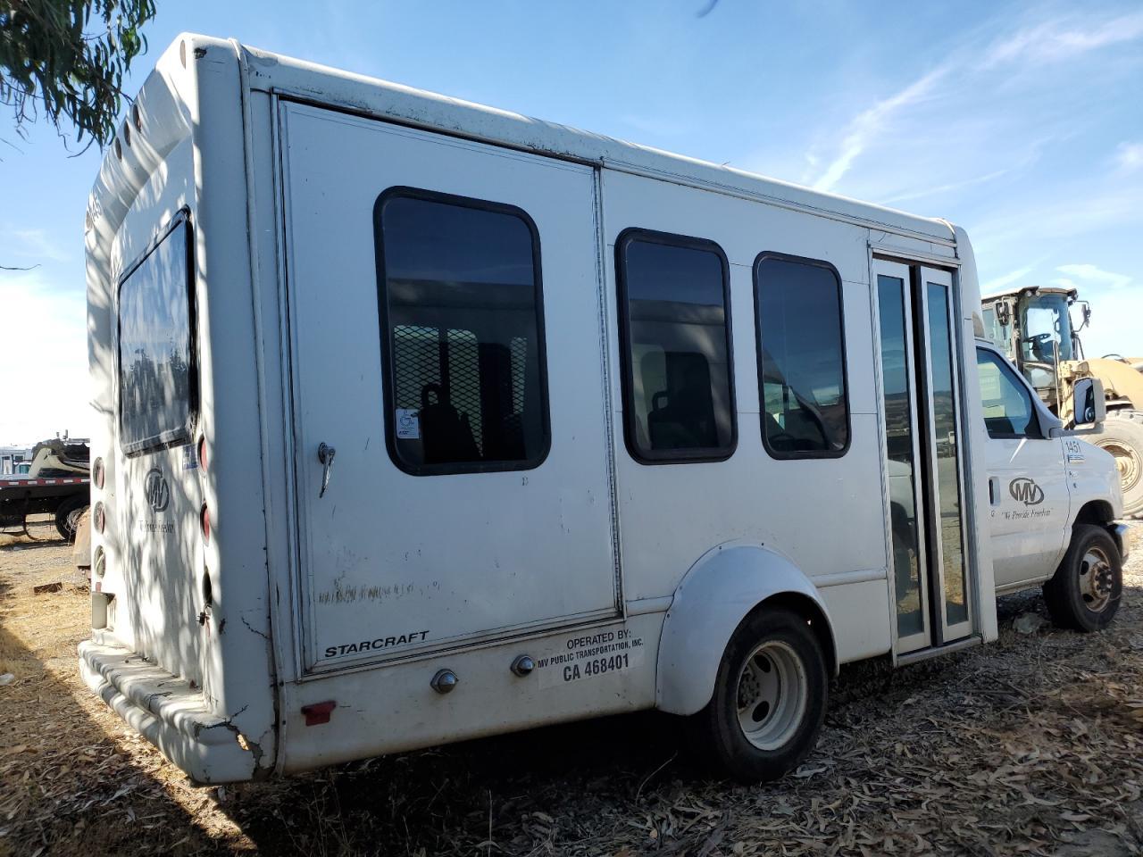 2012 Ford Econoline - Transit Vehicles Bus - Фото 3
