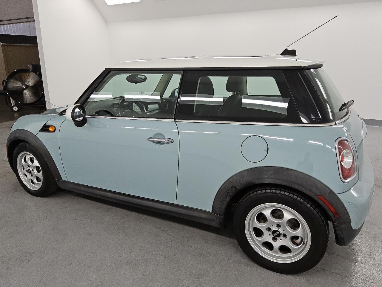 2013 Mini Cooper - Фото 2