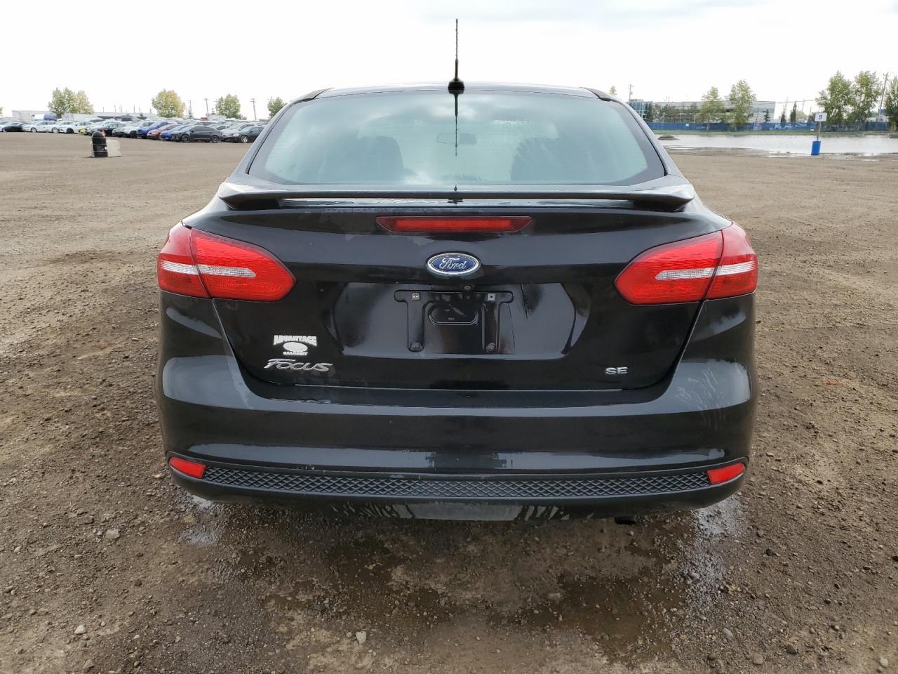 2017 Ford Focus Se - Image 6