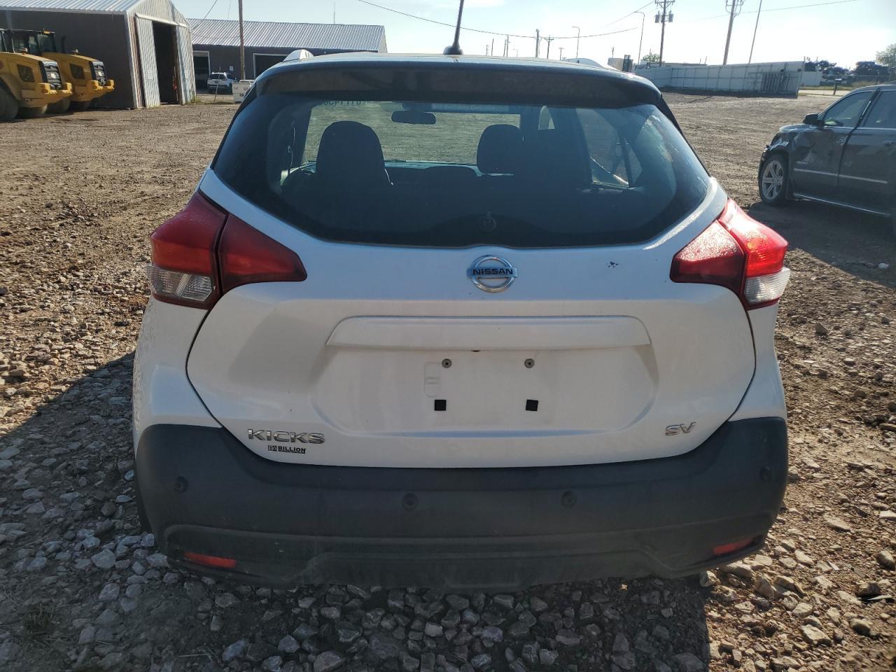 2020 Nissan Kicks Sv - Image 6