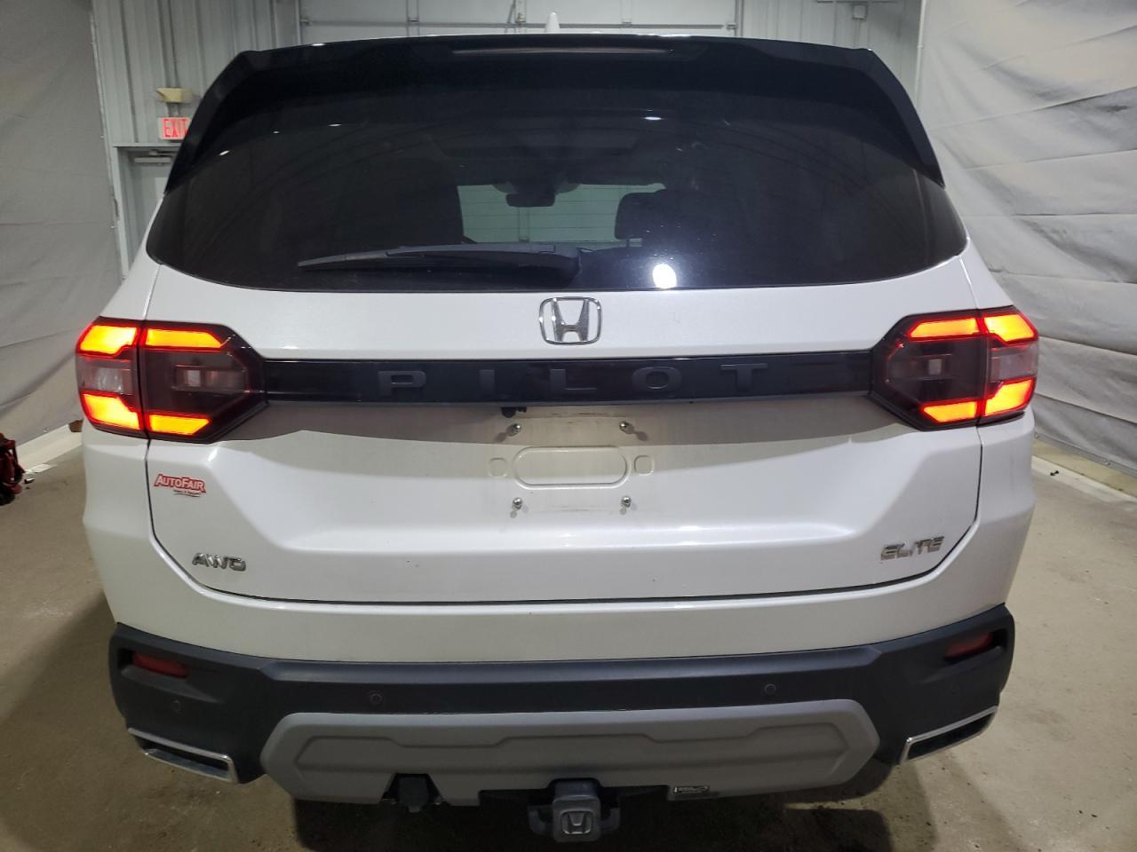 2023 Honda Pilot Elite - Image 6