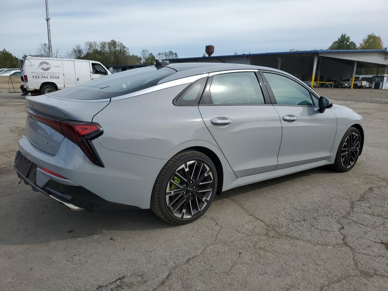 2025 Kia K5 Gt - Фото 3