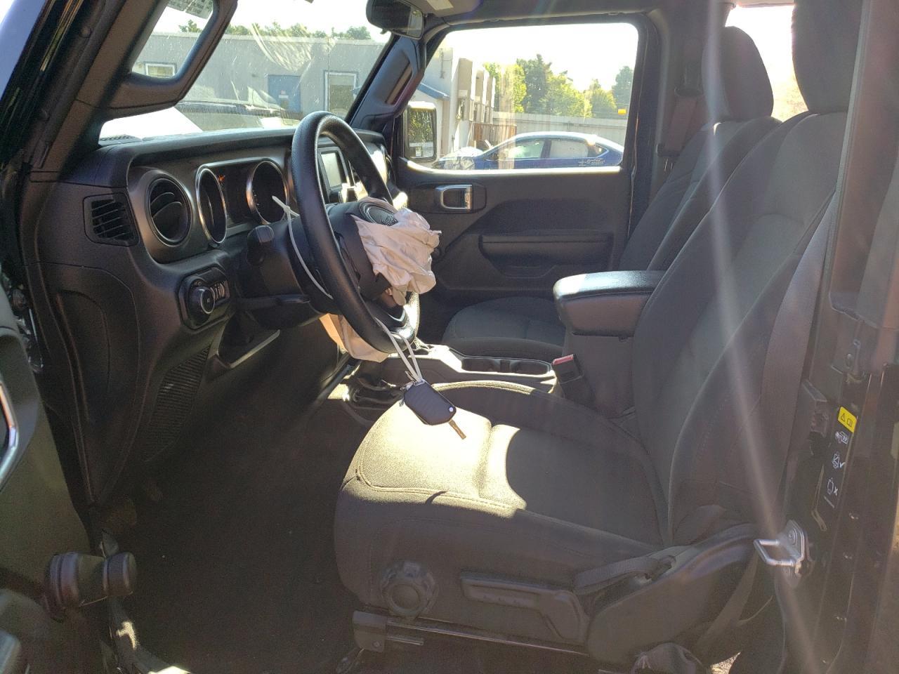 2021 Jeep Wrangler Sport - Фото 7
