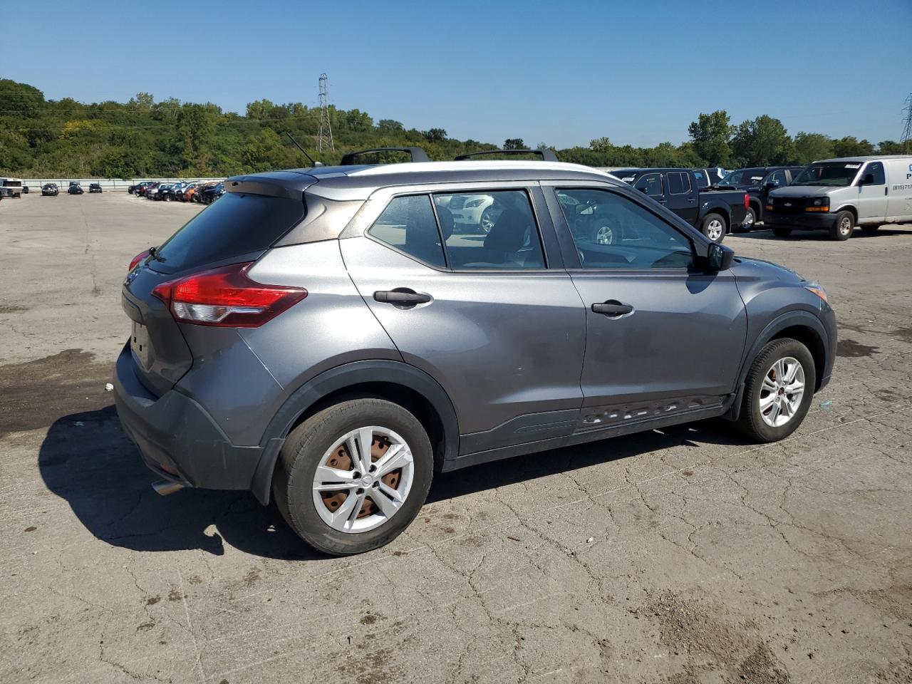 2019 Nissan Kicks S - Image 3