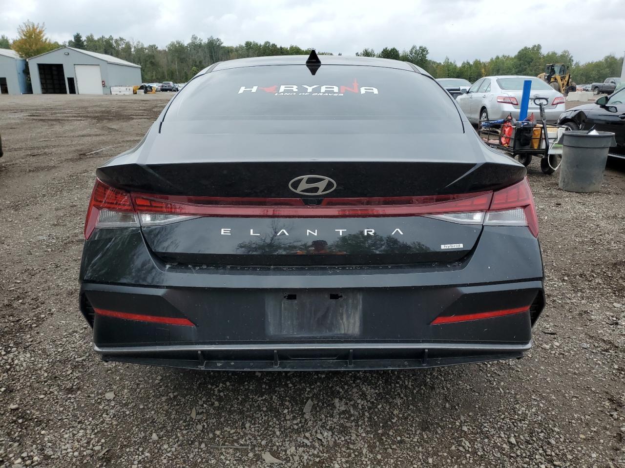 2025 Hyundai Elantra Limited - Image 6