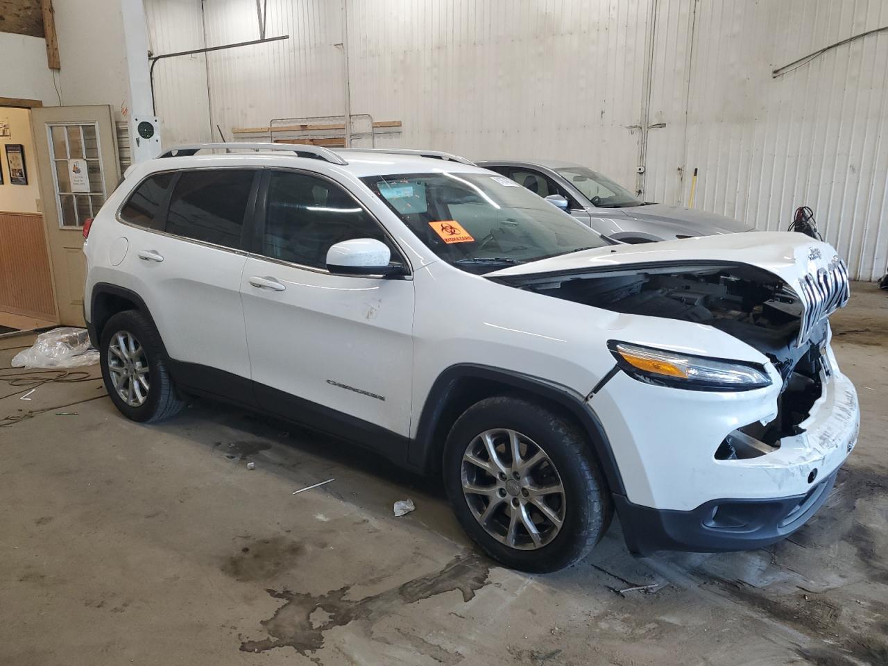 2018 Jeep Cherokee Latitude - Image 4