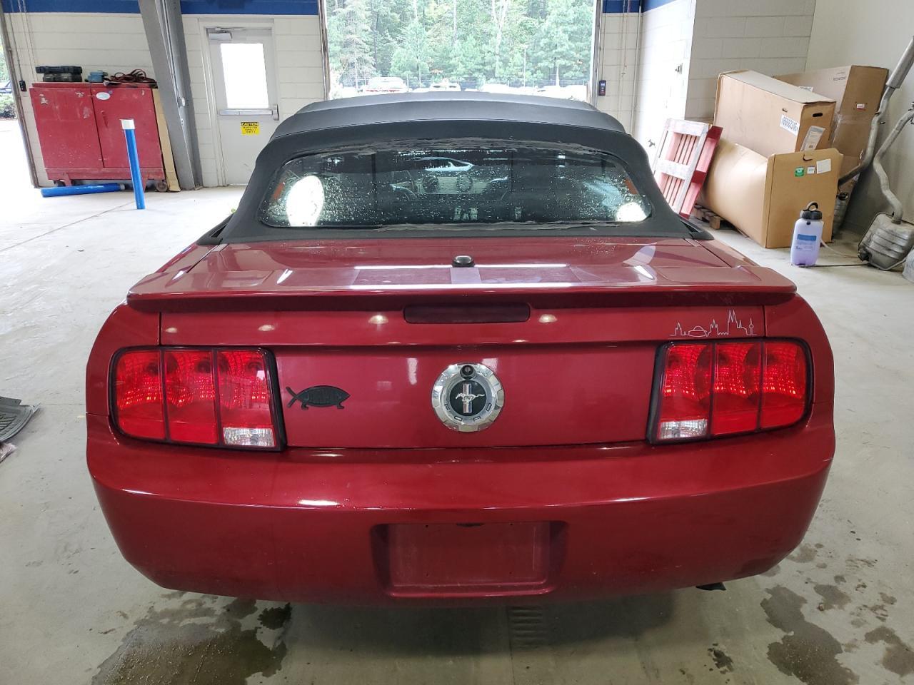 2007 Ford Mustang - Фото 6