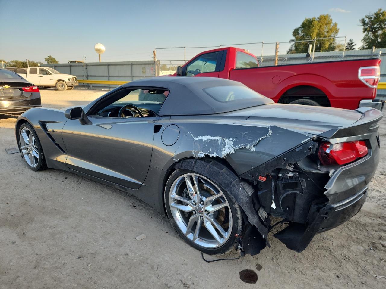 2015 Chevrolet Corvette Stingray 2Lt - Image 2