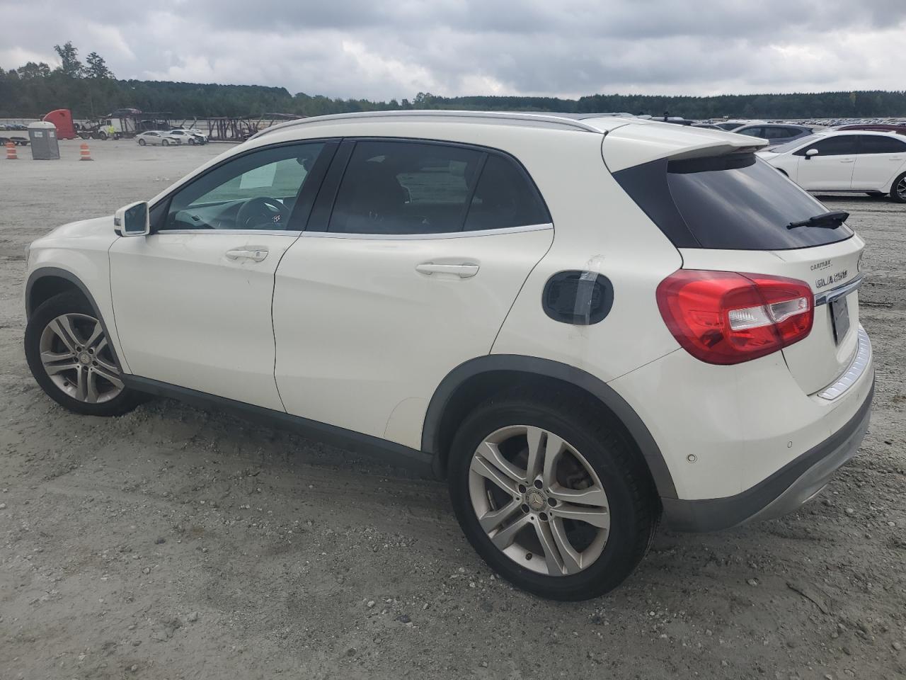 2017 Mercedes-Benz Gla 250 4Matic - Image 2