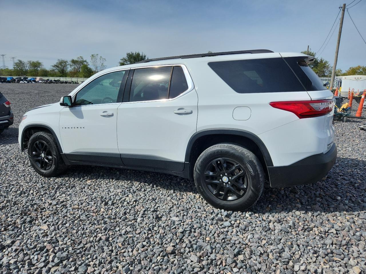 2021 Chevrolet Traverse Lt - Фото 2