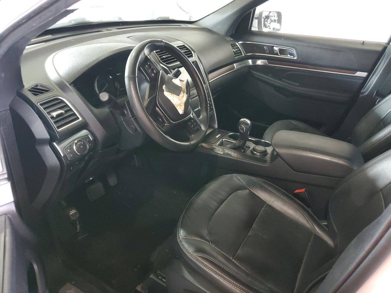 2019 Ford Explorer Limited - Image 7