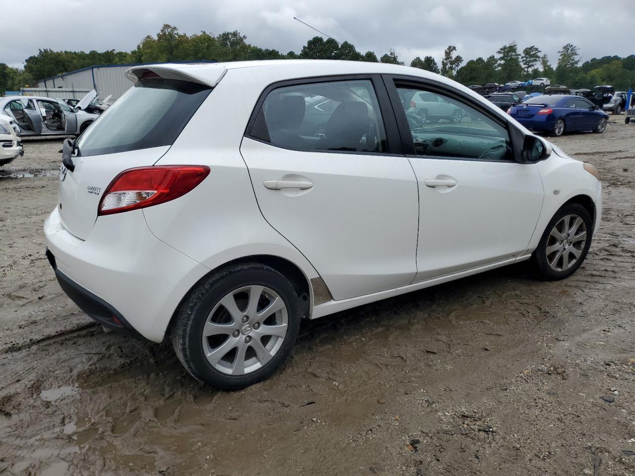 2012 Mazda Mazda2 - Image 3