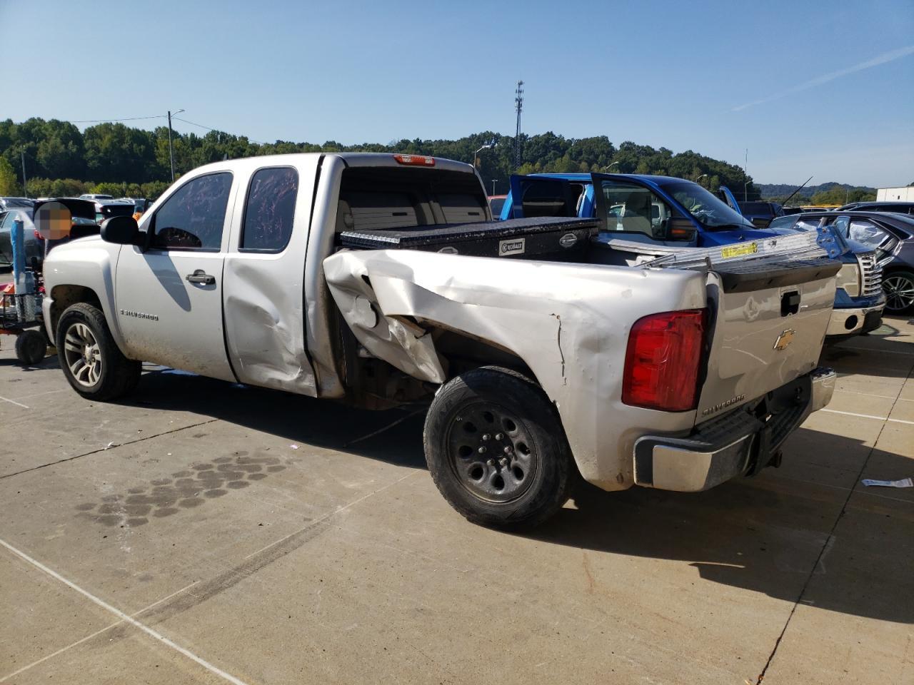 2007 Chevrolet Silverado C1500 - Фото 2