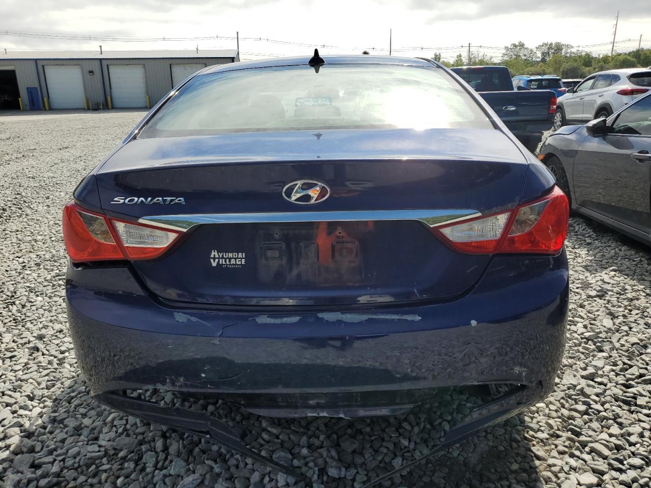 2013 Hyundai Sonata Gls - Image 6